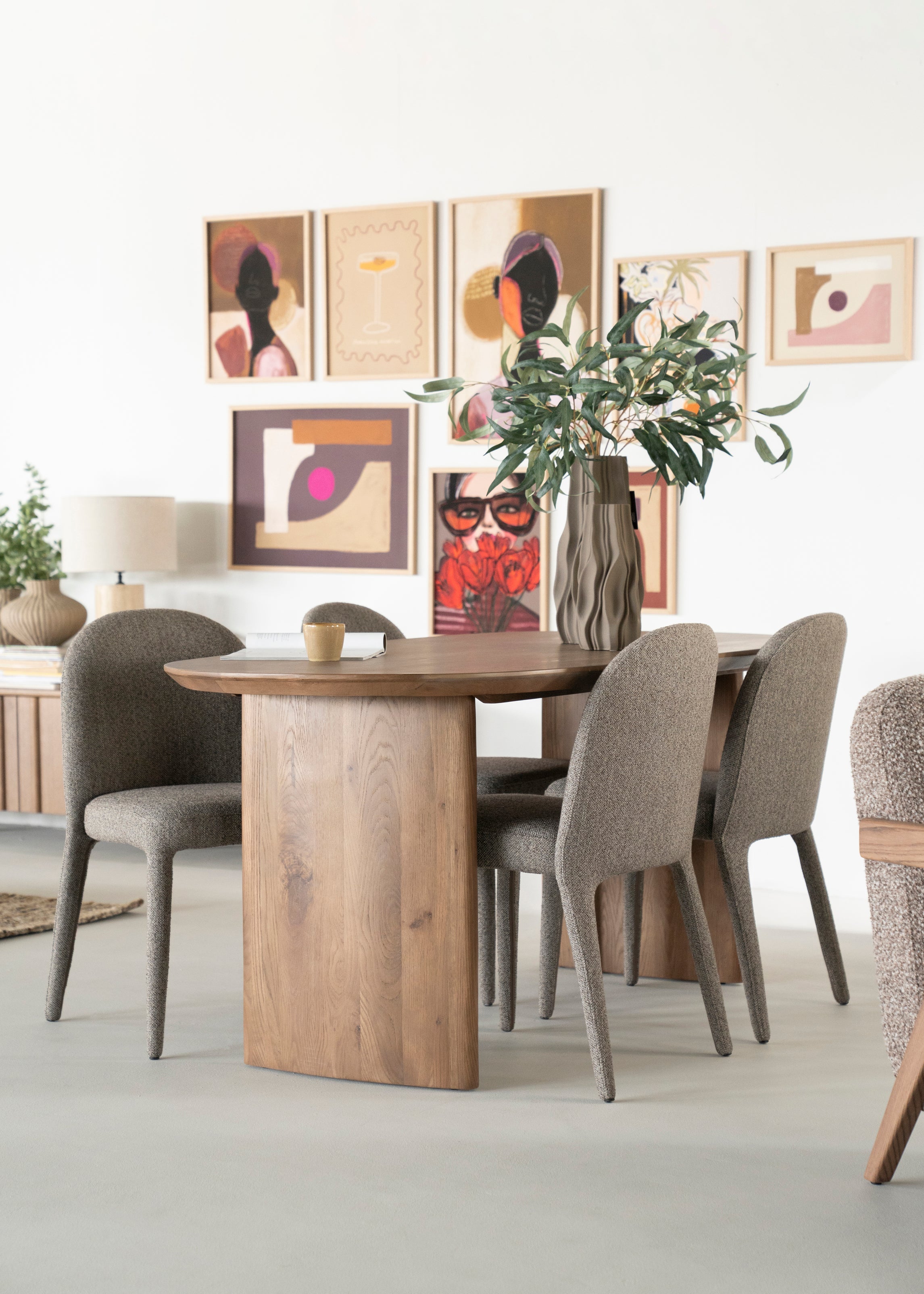 JAXX taupe chair — Eleonora
