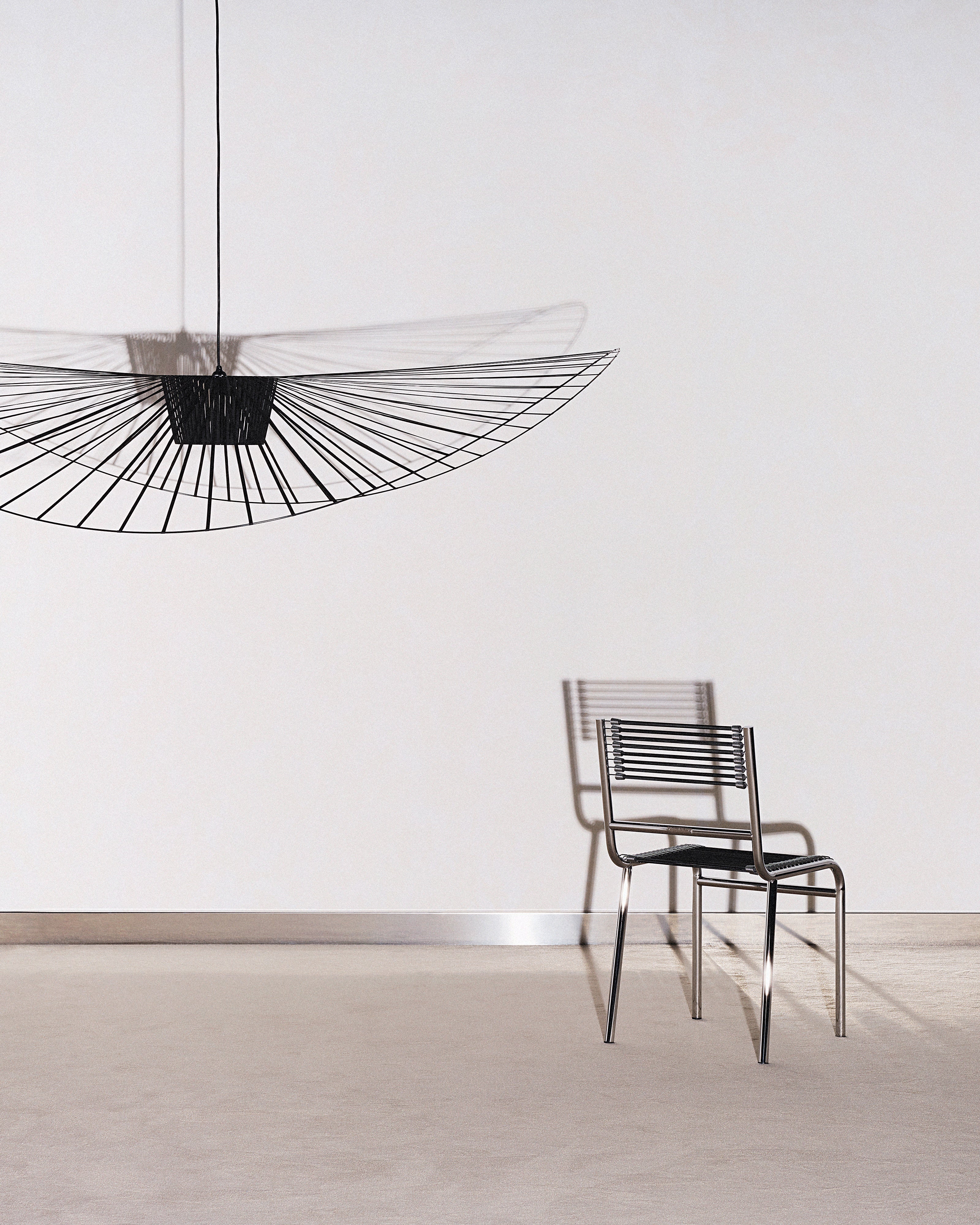 SANDOWS Chair N°212 in black with a steel base — Petite Friture