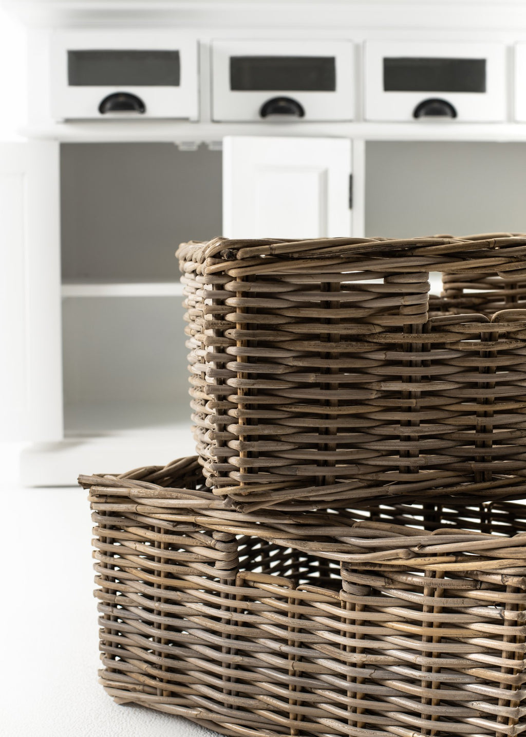 NovaSolo Halifax Dining Buffet with Basket Set, Classic White – view 9