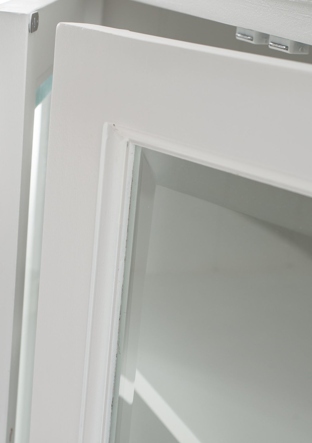 NovaSolo Halifax Display Buffet with 2 Glass Doors, Classic White – view 9