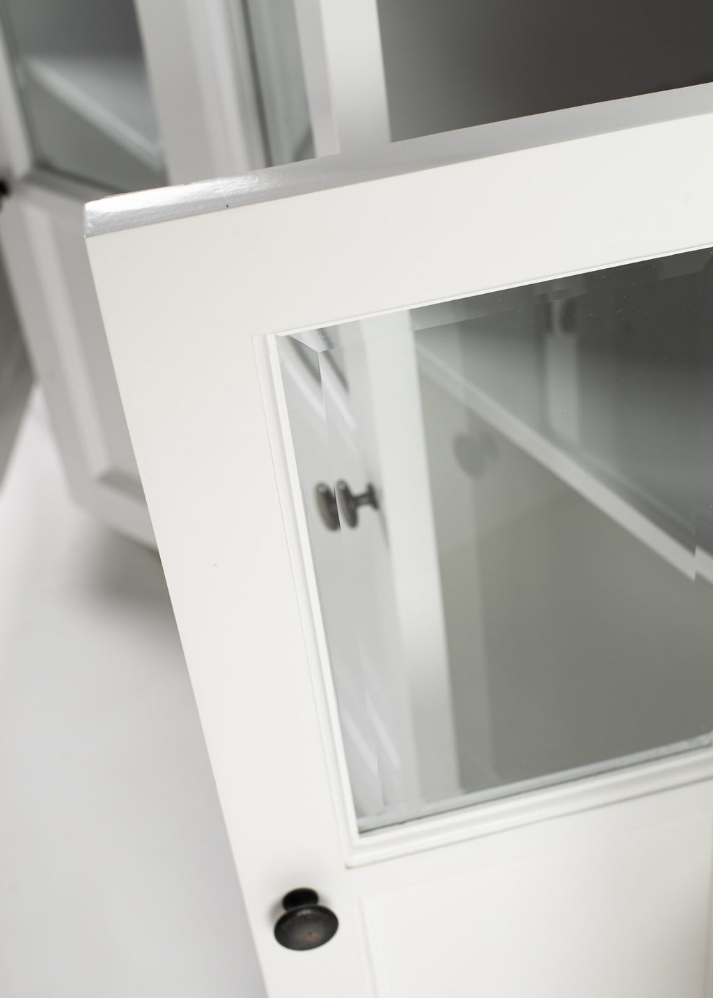 NovaSolo Halifax Contrast Buffet with 6 Glass Doors, Classic White & Black – view 8