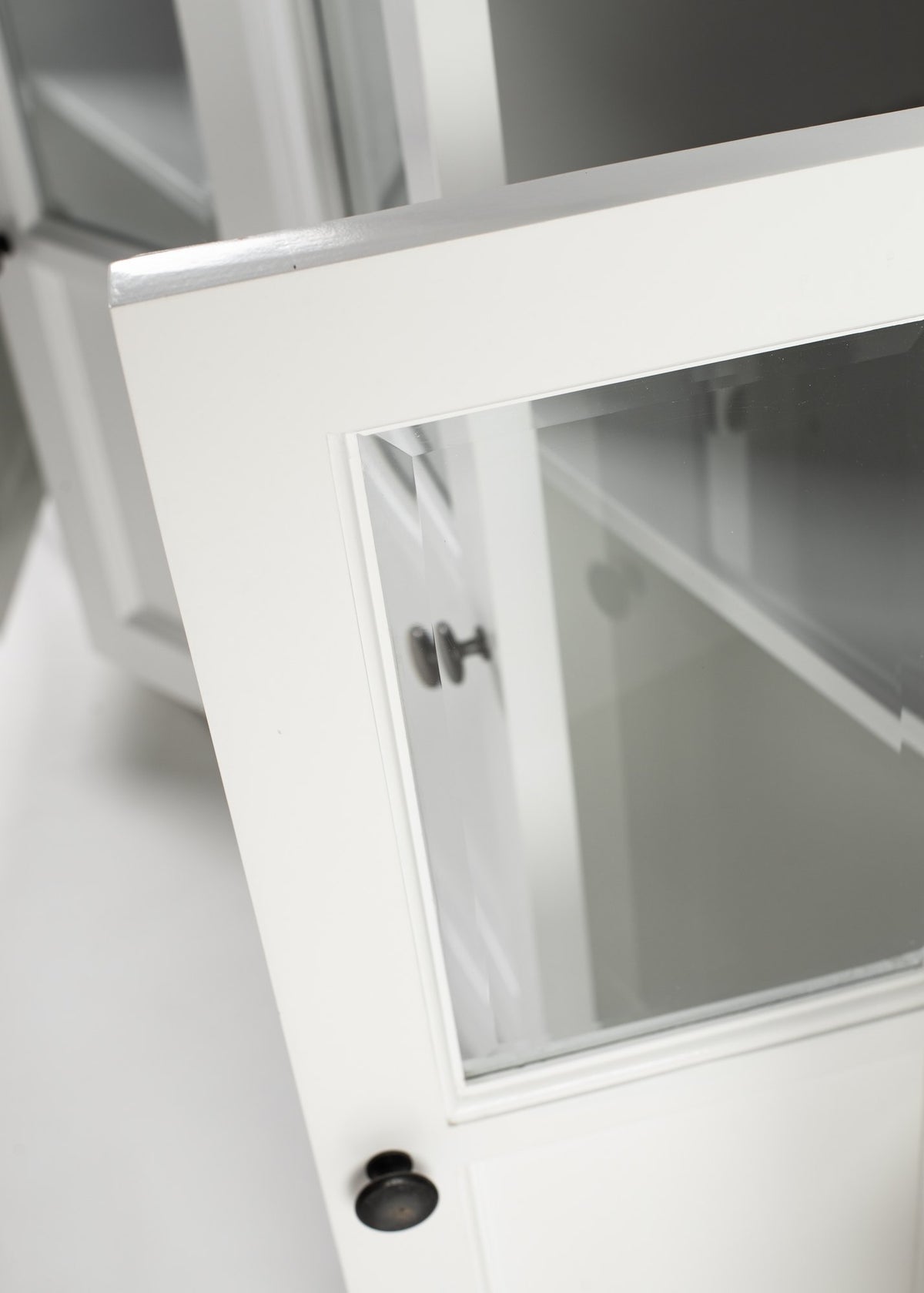 NovaSolo Halifax Contrast Buffet with 6 Glass Doors, Classic White & Black – view 8