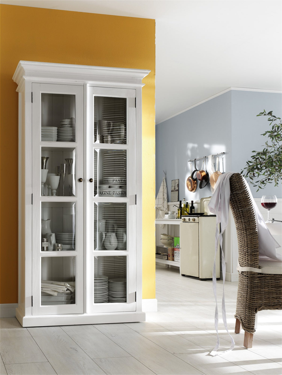 NovaSolo Halifax Double Vitrine Display Cabinet, Classic White – view 8