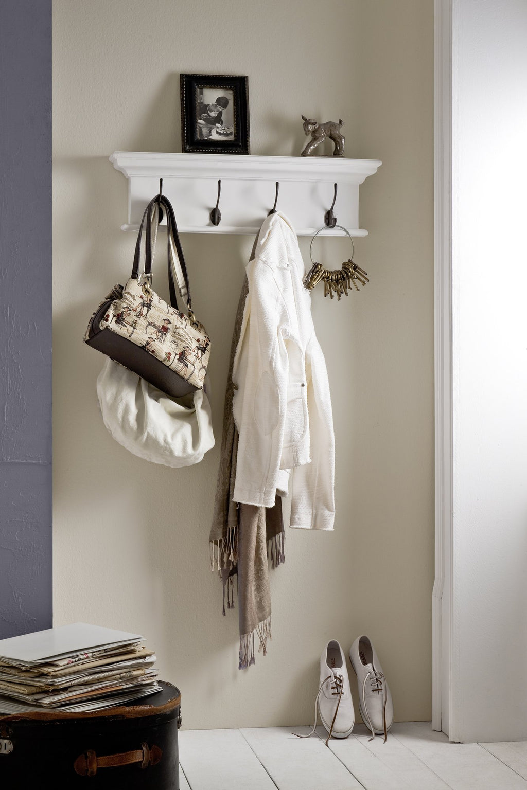 NovaSolo Halifax 4 Hook Coat Rack, Classic White – view 6