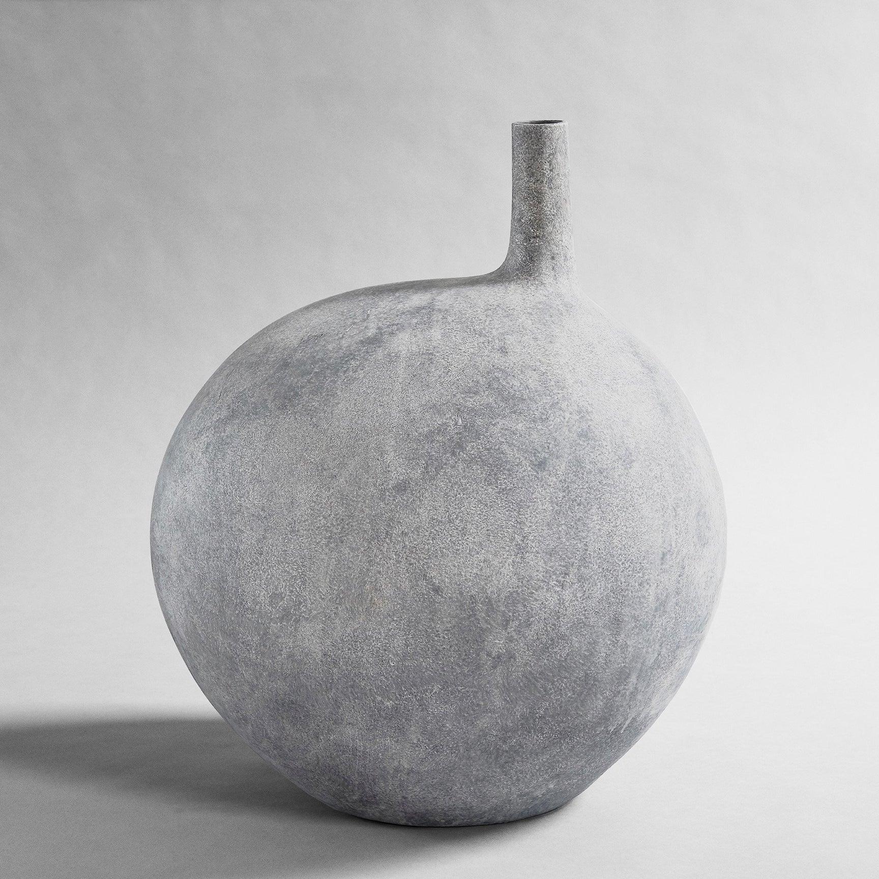 SUBMARINE vase in light gray — 101 Copenhagen